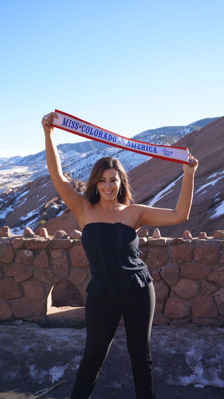 Emily Sanders Miss Colorado for America Strong 2021